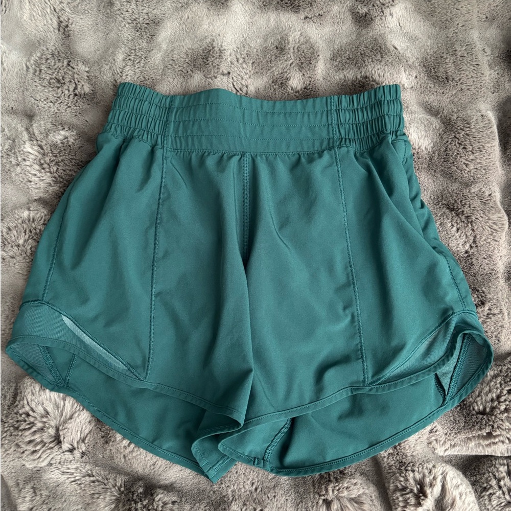 Lululemon Hotty Hot HR Short 4”